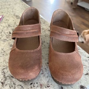 Dansko Mary Jane Leather Clogs 39/9 EUC